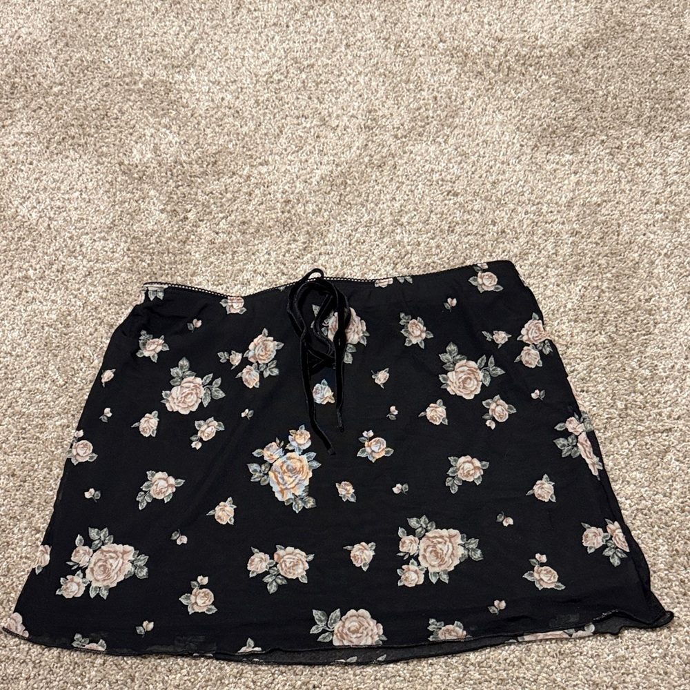 Forever 21 Black Floral Mini Skirt